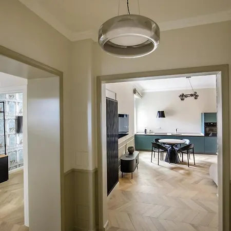 Royal Apartment